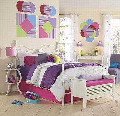 設計兒童房手繪墻的時候,需要綜合多種因素