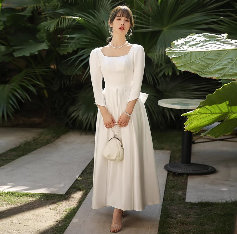 Literary and artistic poetry creates a different wedding invitation