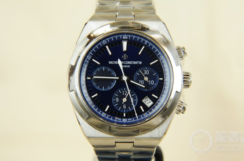 江詩丹頓品牌縱橫四海繫列火熱的計時型不銹鋼藍盤腕錶